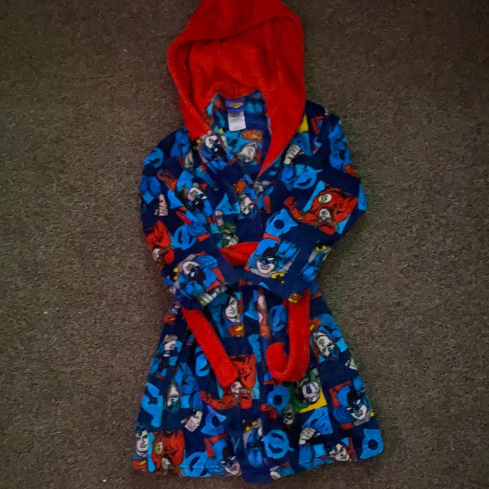 Adorable marvel robe
